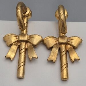 JJ Jonette Gold Tone Christmas Candy Cane Pierced Earrings 1.5"